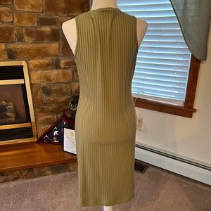 Sleeveless sage dress